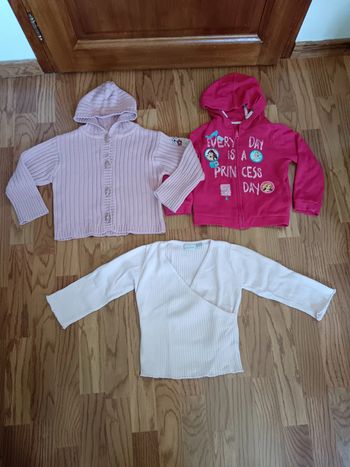Lot 4 ans printemps été gilet, sweat et pull coton Disney etc
