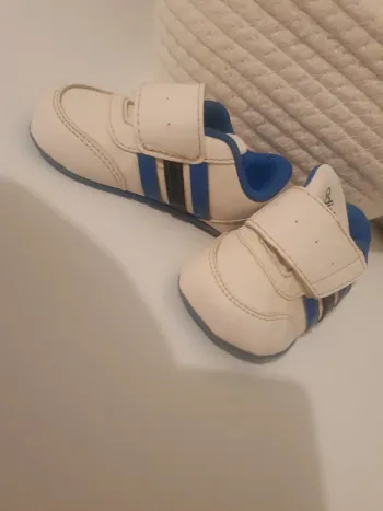 Basket  adidas  T 17