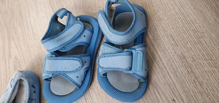 Sandales de plage et chausson - photo numéro 2
