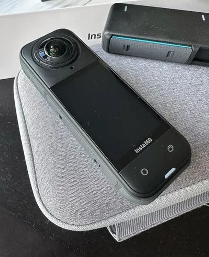 Camera Insta360 X5 - Essential Bundle - photo numéro 4