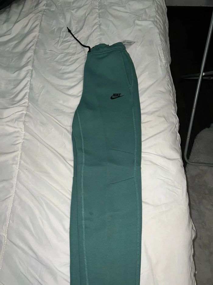 Jogging Nike Tech taille XS - photo numéro 9