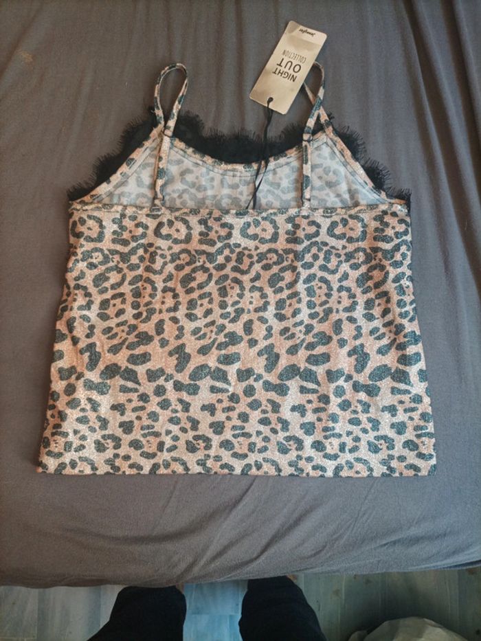 Haut neuf - photo numéro 4