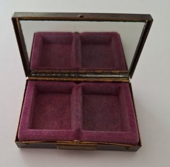 Boîte à bijoux/ Pilulier vintage collector