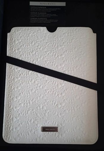 Étui ipad cuir nina ricci