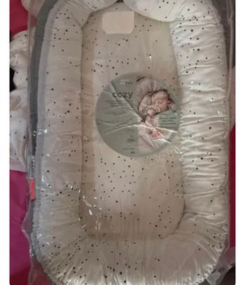 Réducteur de lit bébé 