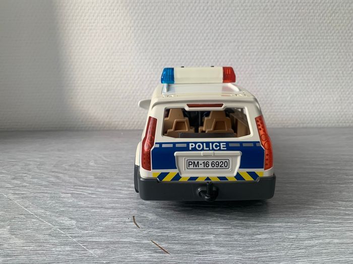 Voiture de police Playmobil (Plus de son) - photo numéro 3