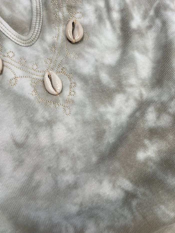 Top tie and dye detail broderie et coquillages y2k - photo numéro 5