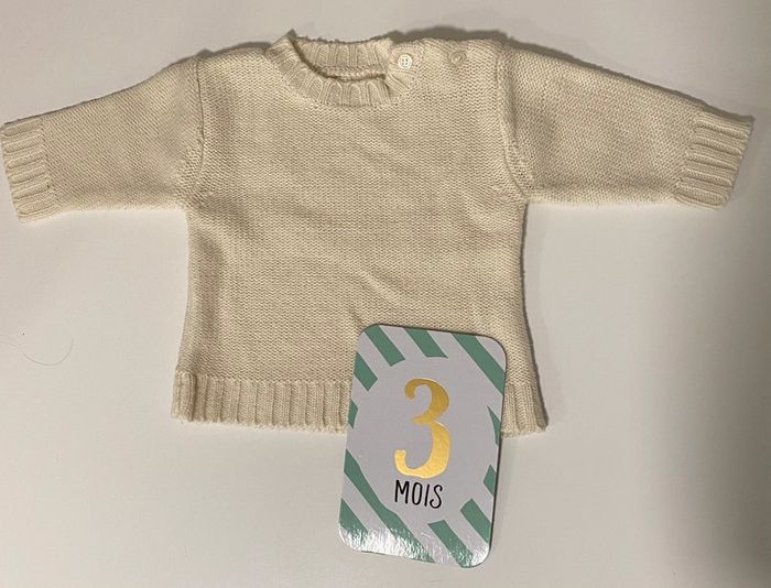 Pull blanc cassé 3 mois