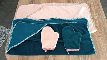 2 Capes de bain fille 