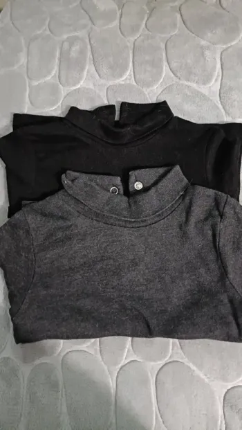 2 haut col roulé hiver 18 mois