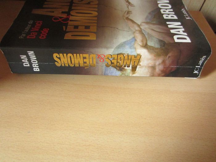 Dan Brown : Anges & Démons - photo numéro 5