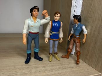 Lot de figurines princes Disney articulé