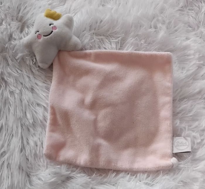 Doudou etoile blanche avec mouchoir - Bébé douceur