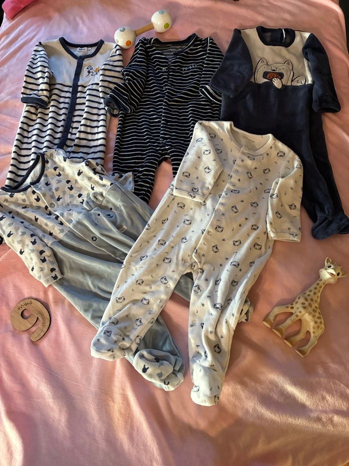 Lot de pyjamas chaud 9 mois