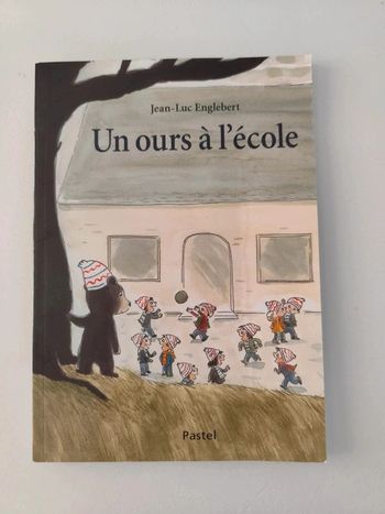 Un ours à l'école