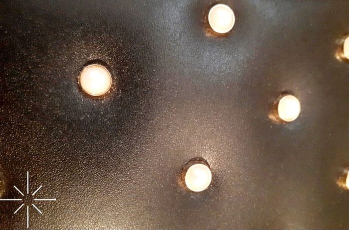 Sac noir et perle blanche rigide bandoulière doré - photo numéro 3