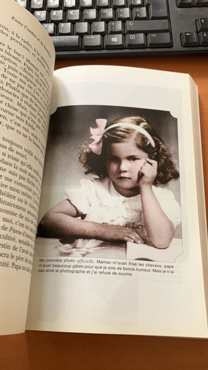 Livre. Entre l'ombre et la lumière. Sylvie Vartan. - photo numéro 4