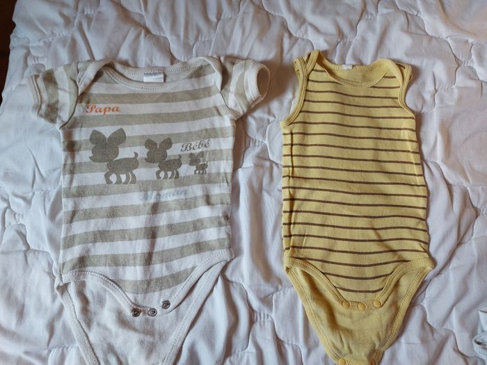 Lot de body 6 mois