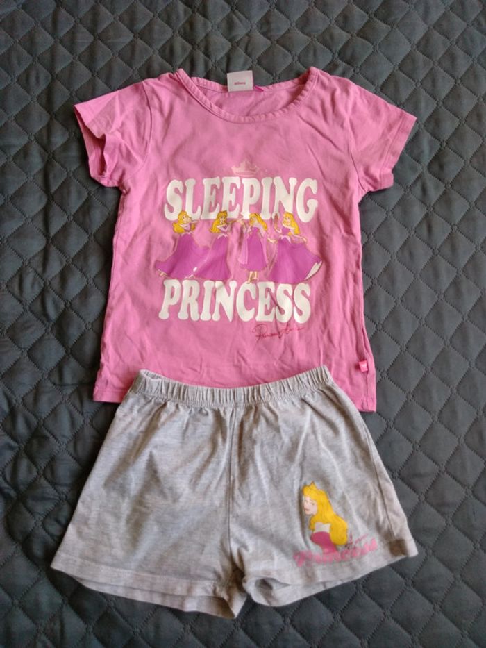 Pyjama Disney. Taille 4/5 ans