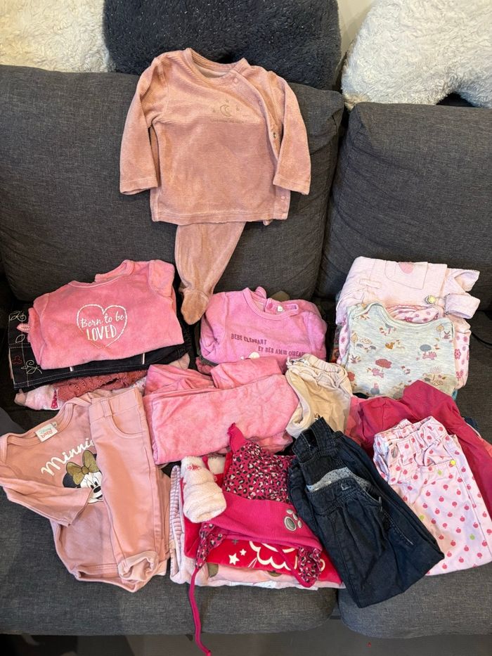 Gros lot de vêtements fille 3 mois - photo numéro 2