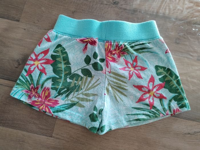 Short 4 ans - photo numéro 2