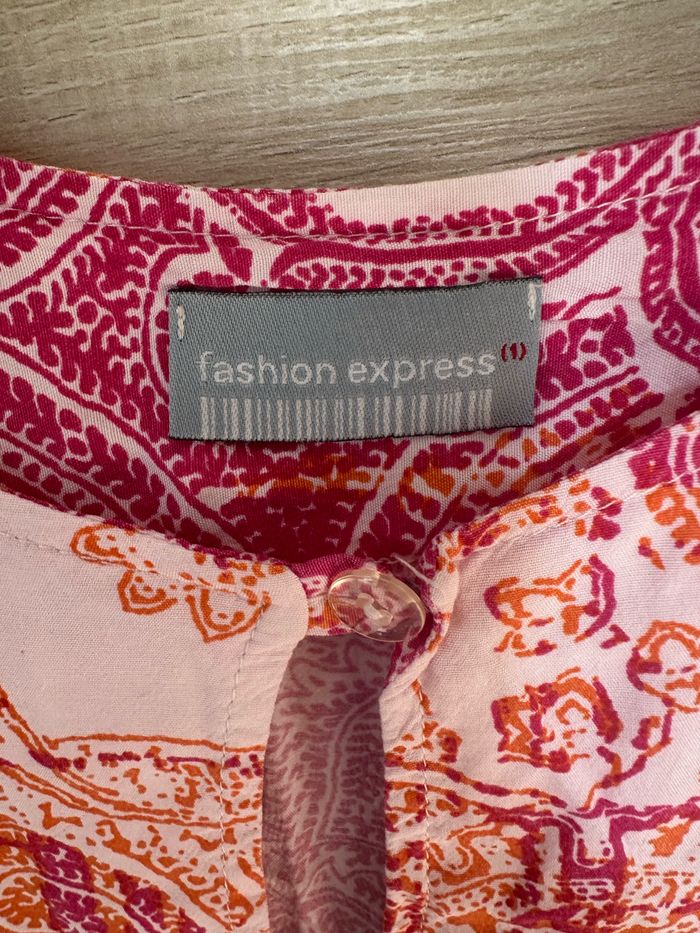 Blouse/haut sans manche - photo numéro 4