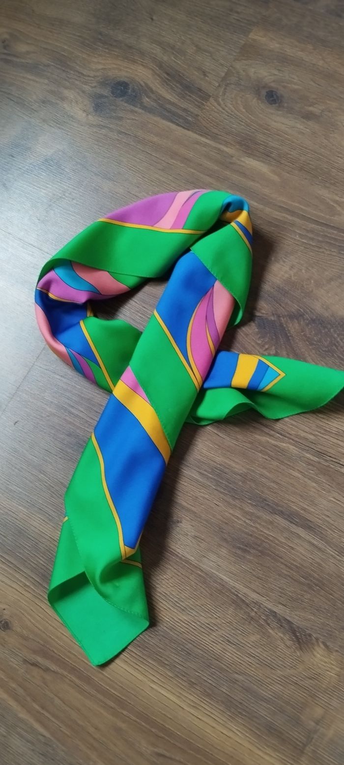 Foulard coloré 74x77 - photo numéro 4