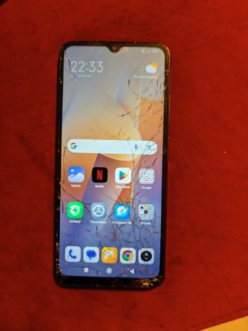 TÉLÉPHONES PORTABLES REDMI 12 FONCTIONNE PARFAITEMENT ÉCRAN FISSURÉ FOURNI AVEC UN CHARGEUR+UNE CARTE SIM NEUVE OFFERTE 