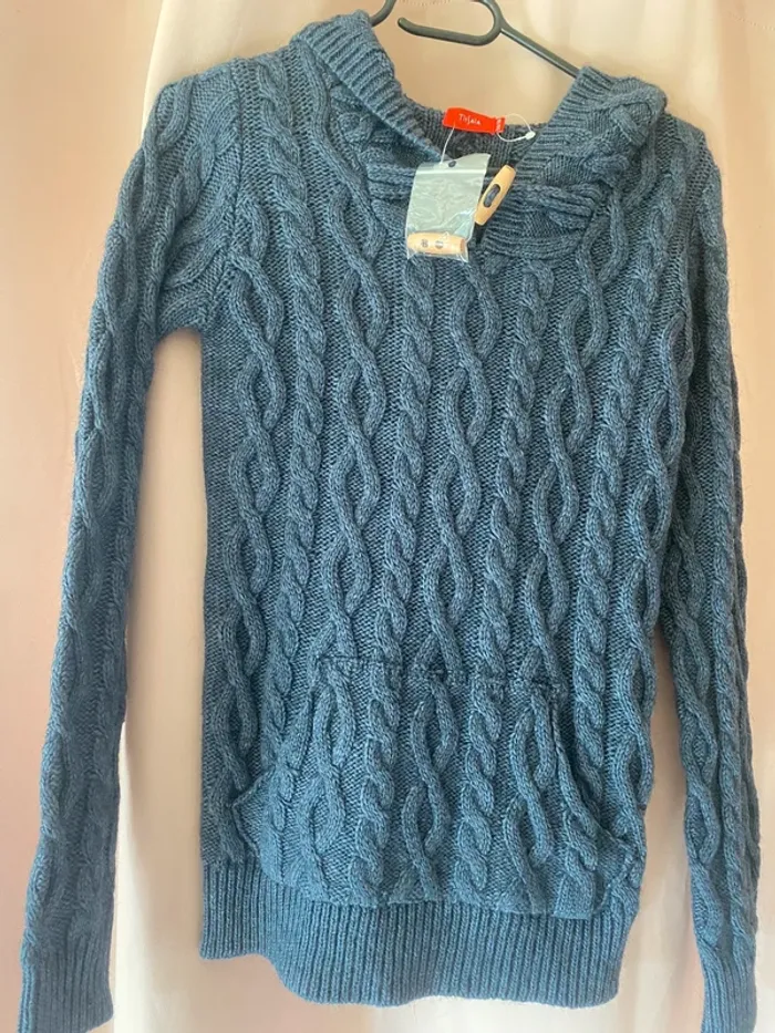 Pull bleu marine - photo numéro 2