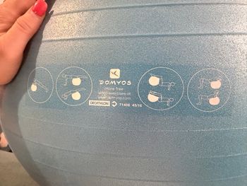 ballon de gym/grossesse diamètre 65cm  décathlon Domyos