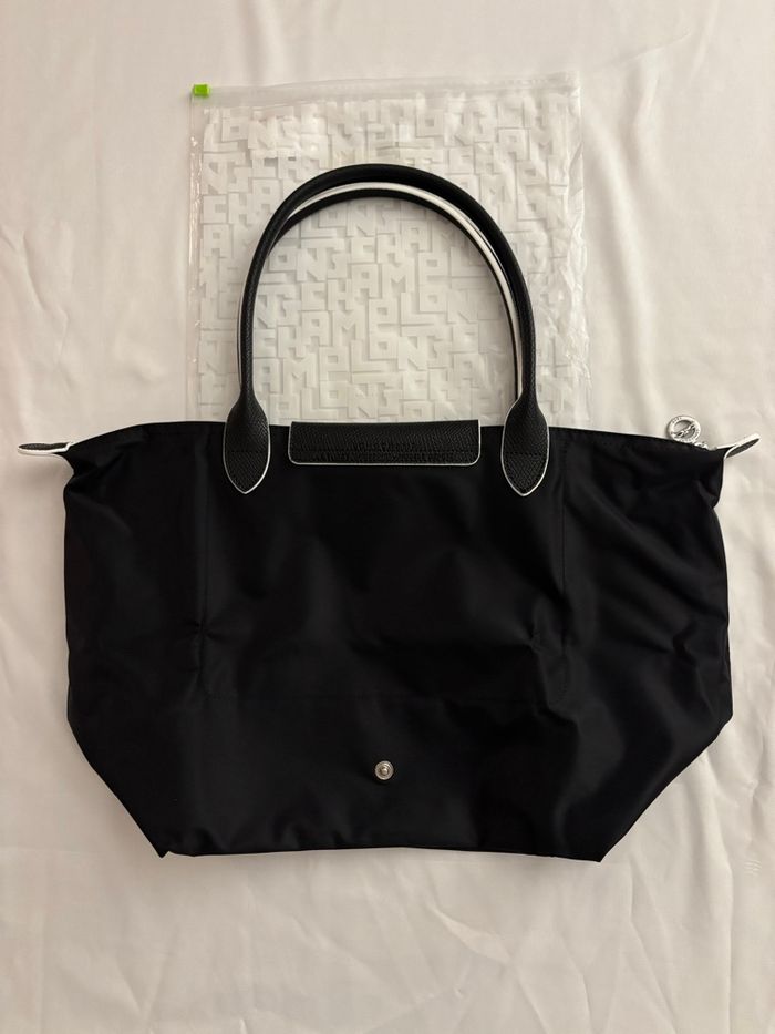 Sac Longchamp couleur noir finition blanche - photo numéro 2