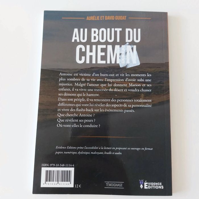 Livre - Au bout du chemin - photo numéro 2