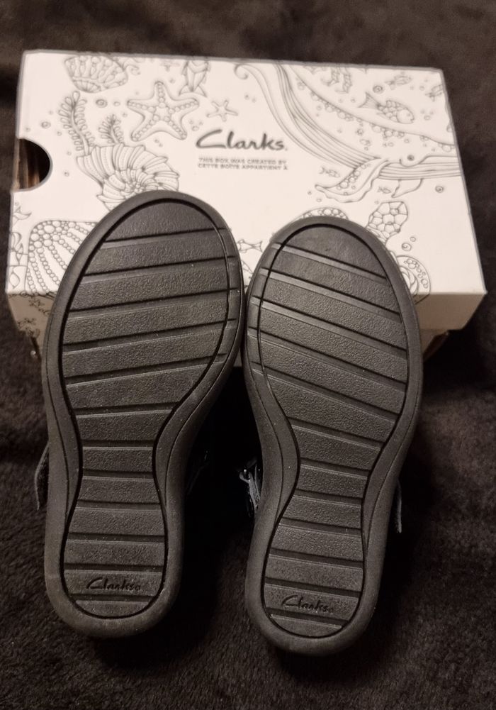 Sandale fermée clarks by pokemon - photo numéro 3