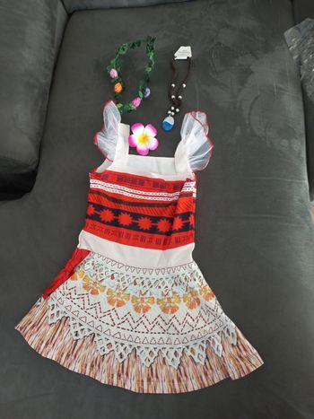 Robe déguisement vaiana 4/5 ans avec collier