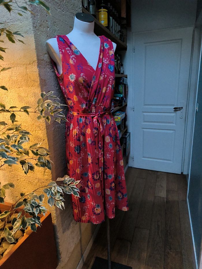 Robe sans manche fleurie vintage taille 44 - photo numéro 2