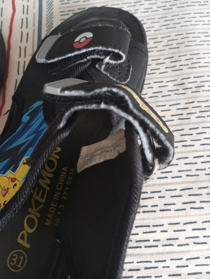 Sandale pokémon - photo numéro 4