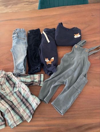 Lot divers vêtements  pour bébé garçon en 9M