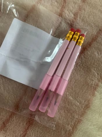 Lit crayon de papier mini