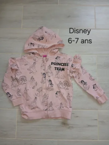 Sweat zippé à capuche