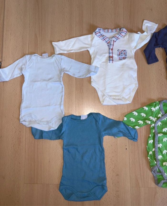 Lot de 7 bodies manches longues taille 1 mois - photo numéro 3