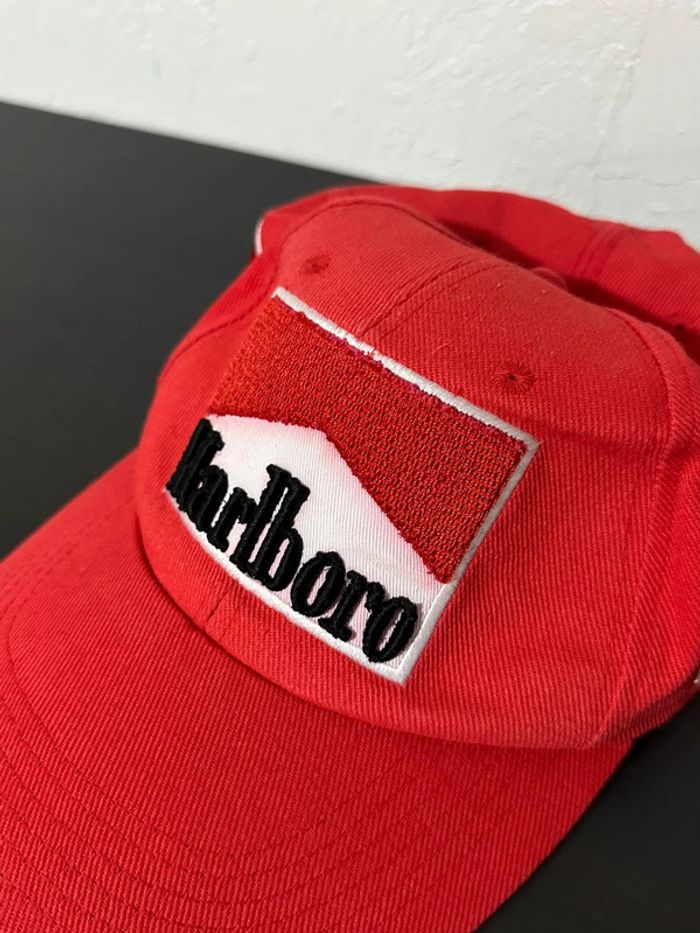 Casquette Marlboro x Ferrari - photo numéro 13