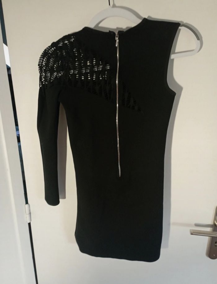 Robe noir asymétrique - photo numéro 3