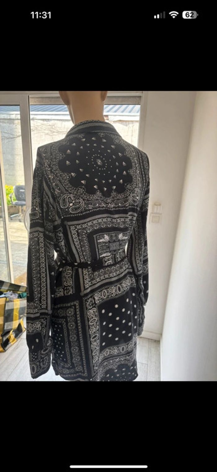 Robe neuve Eight Paris taille L – Motif bandana noir et blanc - photo numéro 9