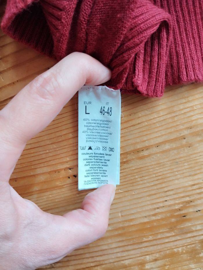 Pull bordeaux en maille - Taille L - TBE - photo numéro 6