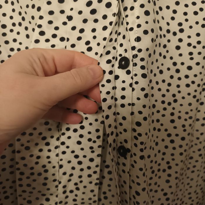 Très joli chemisier T52 viscose comme neuf, marque Mona, à l’allure élégante et intemporelle. - photo numéro 5