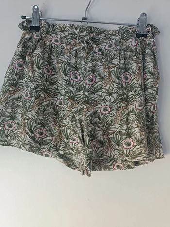 Short fleuri