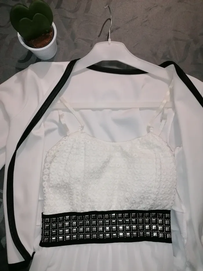 Robe blanche - photo numéro 3