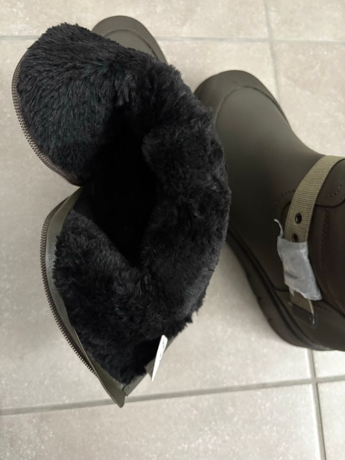 Bottes neuves chaudes femme pointure 41 - photo numéro 2