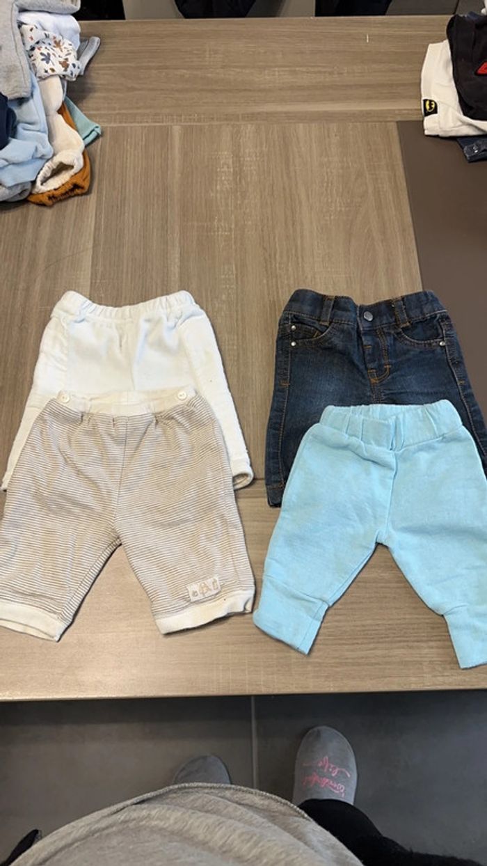 Lot de pantalons