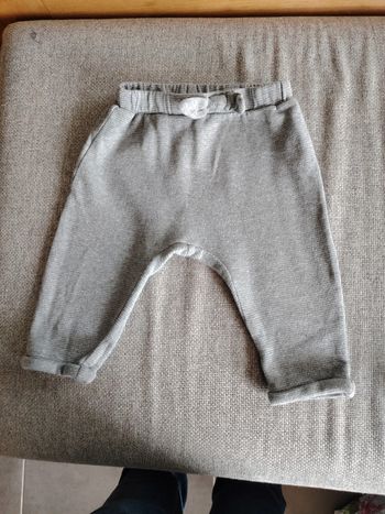 Pantalon gris brillant 18 mois